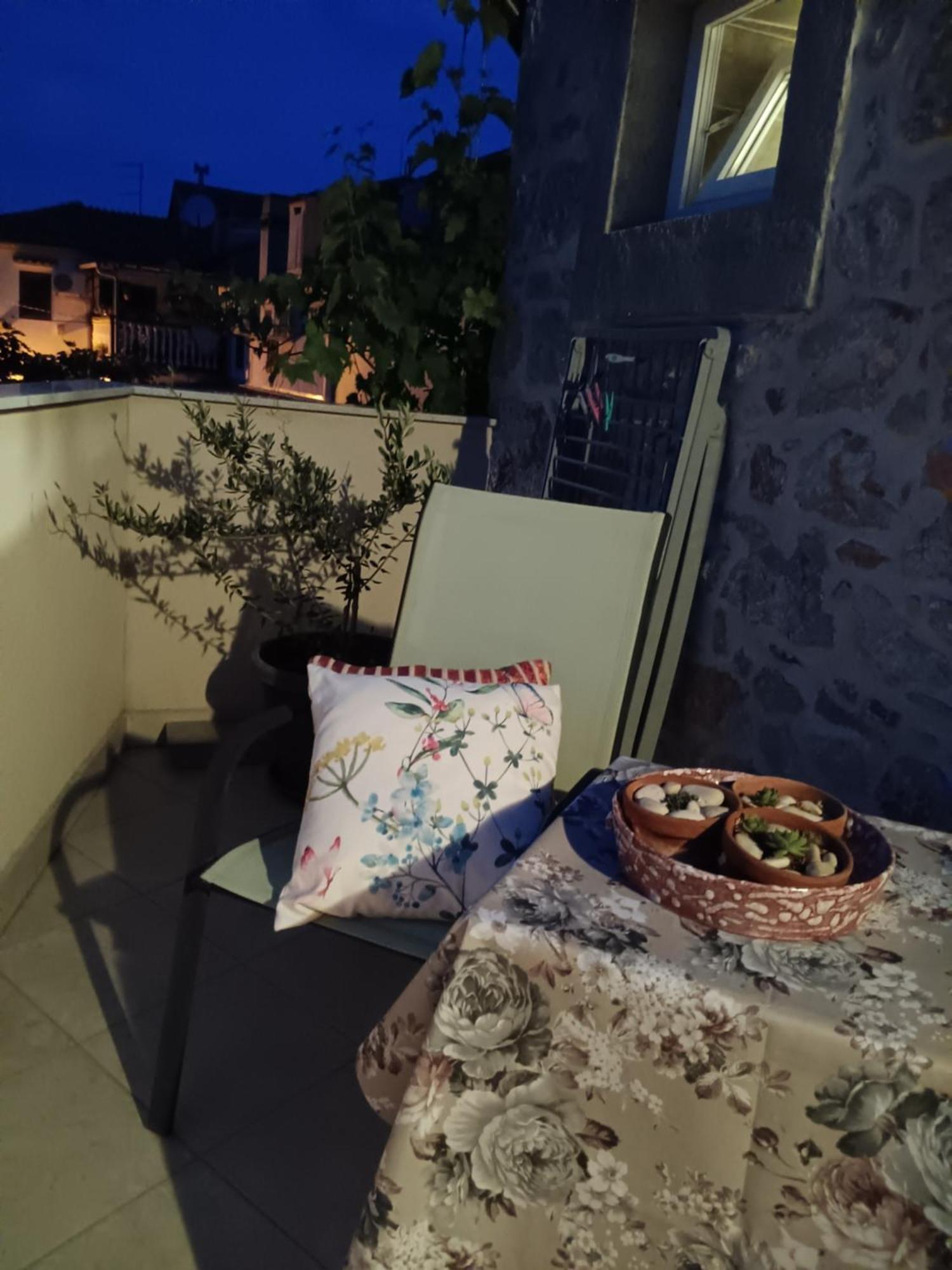Studio Apartmani Sverko Punat Exterior foto